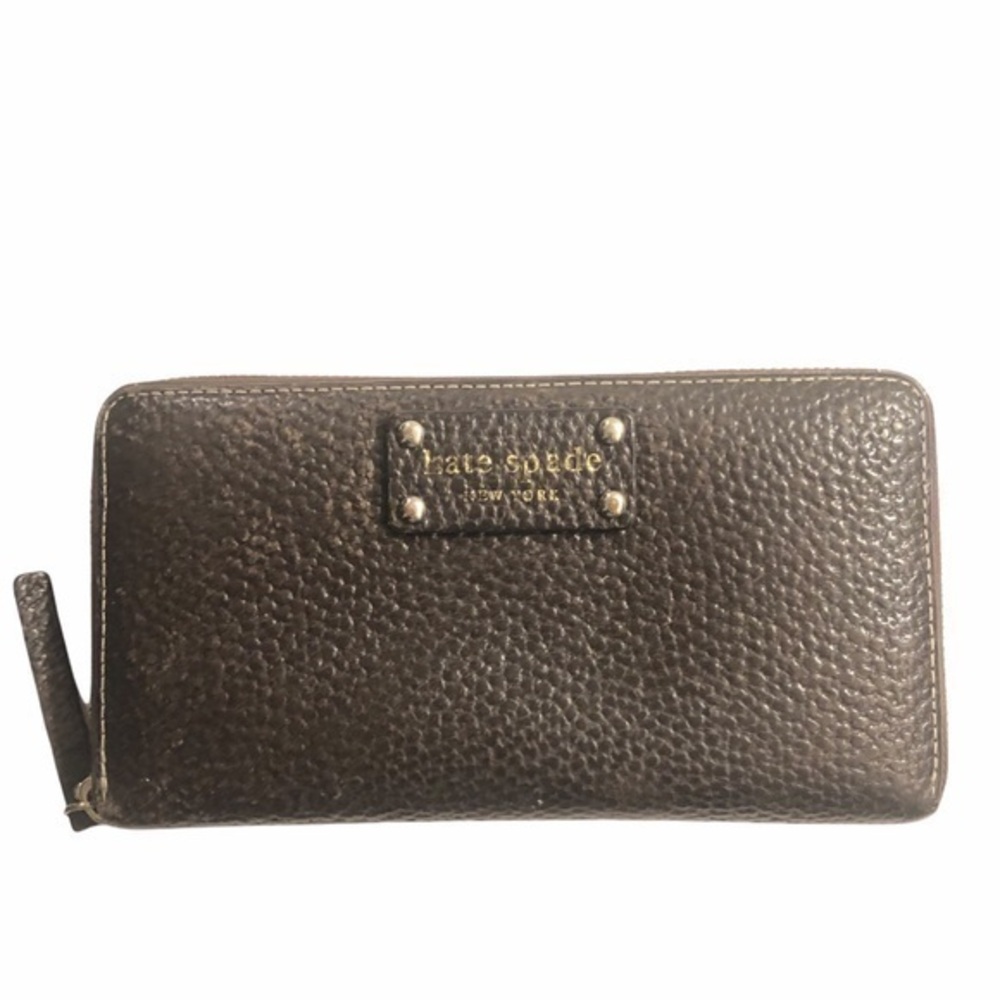 Kate spade brown pebbled leather clutch wallet